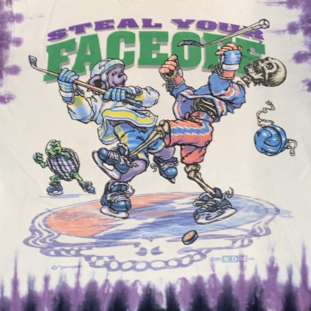 Classic Liquid Blue Grateful Dead Steal Your Faceoff Tie Dye. M. 21 X 27 1/2